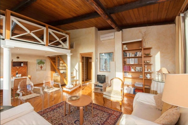 Gorgeous penthouse Spanish Steps image 16