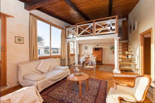 Gorgeous penthouse Spanish Steps image 5